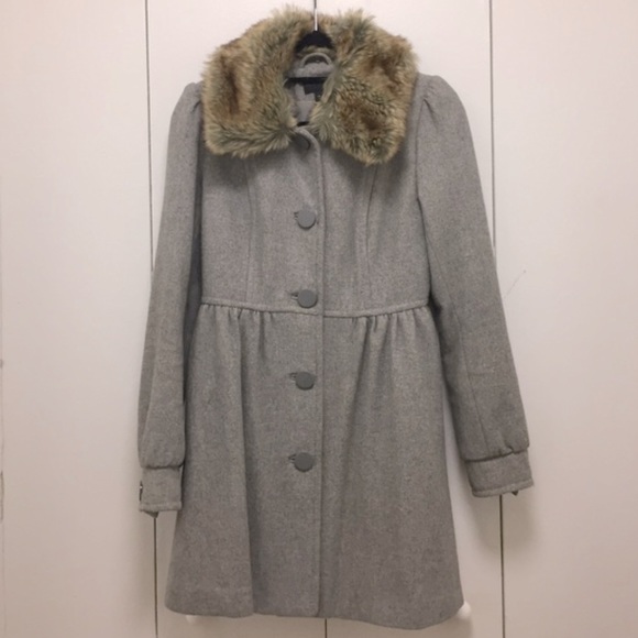 H&M Jackets & Blazers - H&M Wool blend Faux Fur Collar Grey Princess Baby Doll Fit and Flare Coat